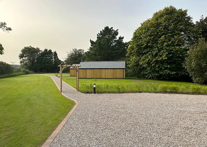 Riverside Retreats - Steamers Meadow