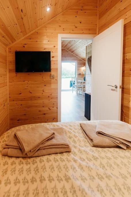 Riverside Retreats - Steamers Meadow Campsite Gwinear